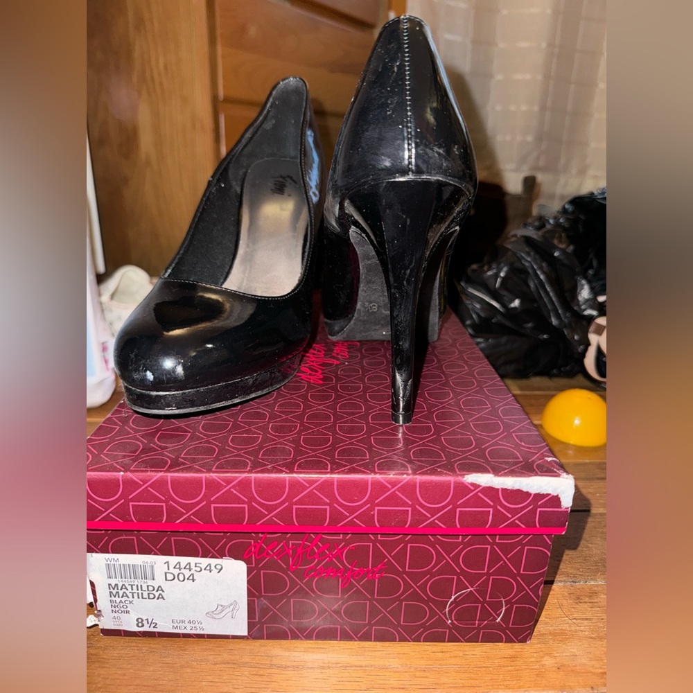 Black platform heels Matilda